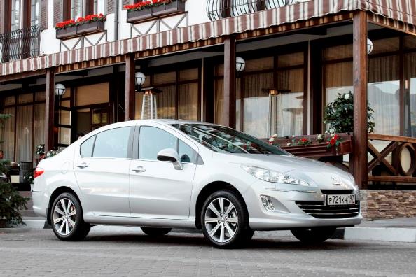 PEUGEOT 408