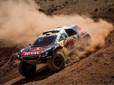 Peugeot представляет «боевую» раскраску Peugeot 2008 DKR